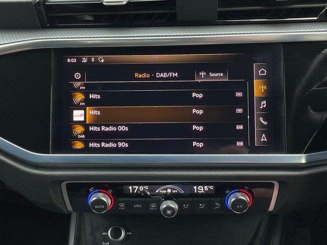 AUDI Q3 Photo 13