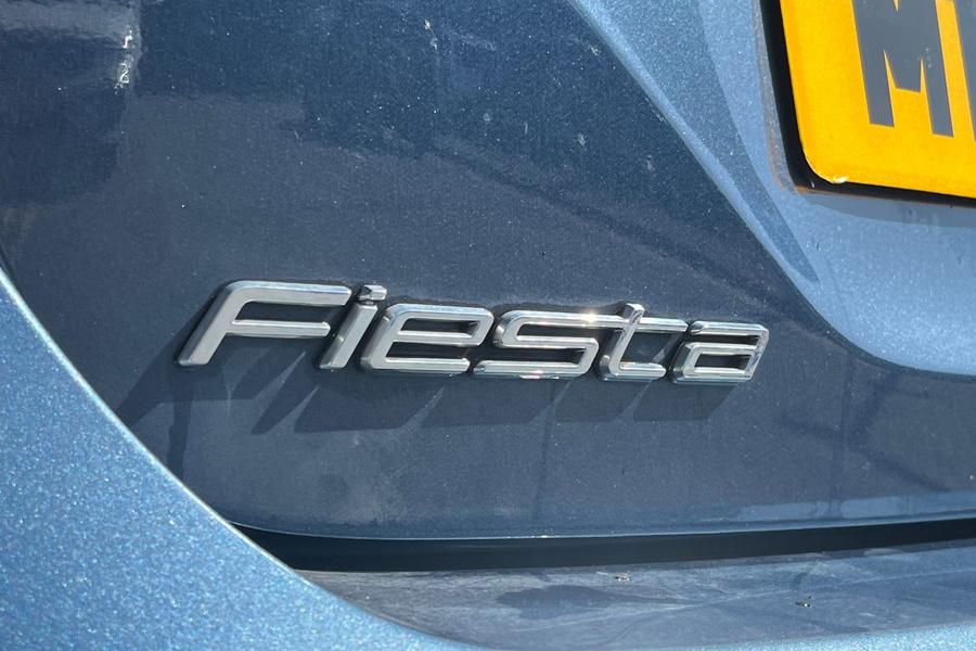 Ford FIESTA Photo autoimg-46e222c6e8afcee27573b5939d43337402ee6261.jpg