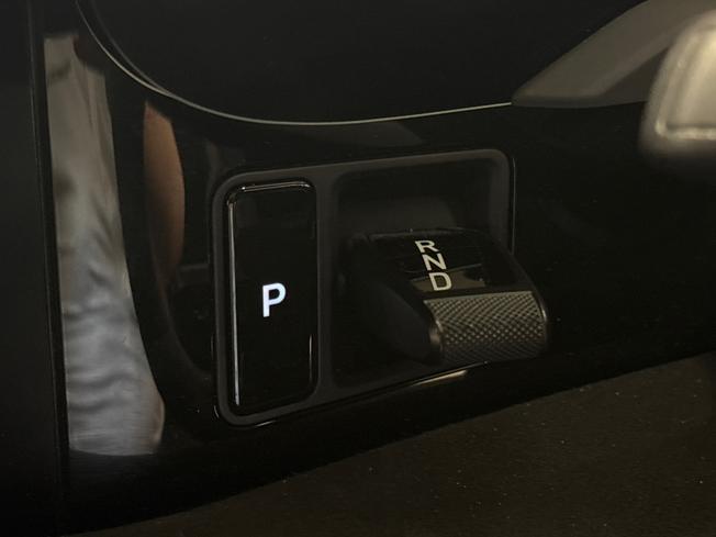 PORSCHE Taycan Photo 12