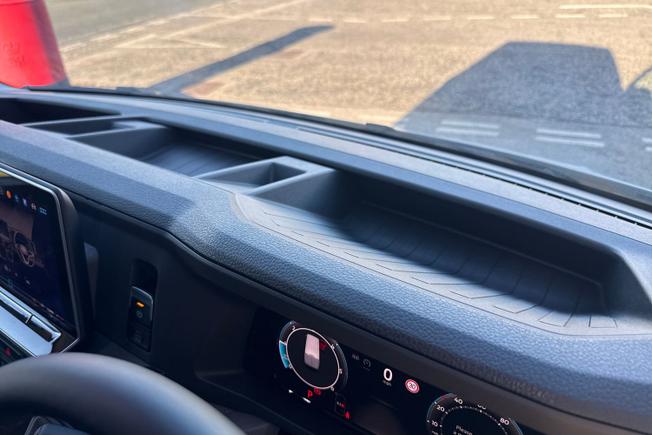 Volkswagen Crafter Photo 45