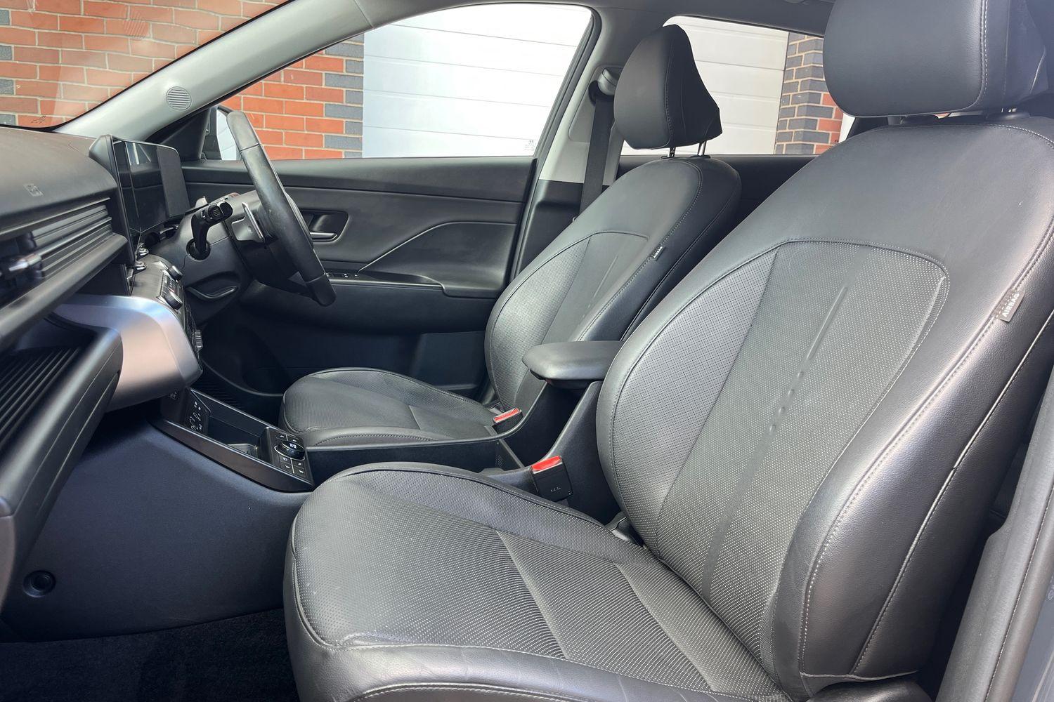 Hyundai KONA Photo 18