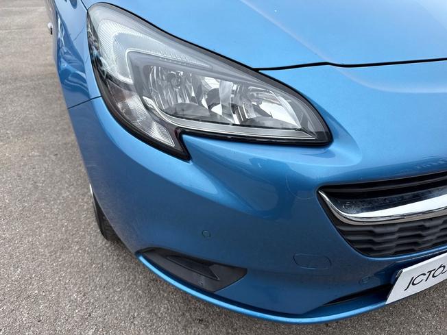 VAUXHALL Corsa Photo 19