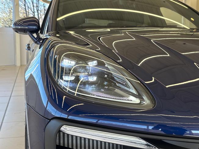 PORSCHE Macan Photo 21