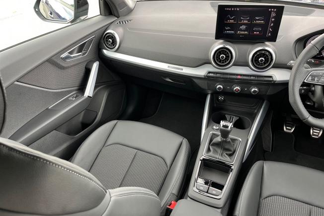 AUDI Q2 Photo 39