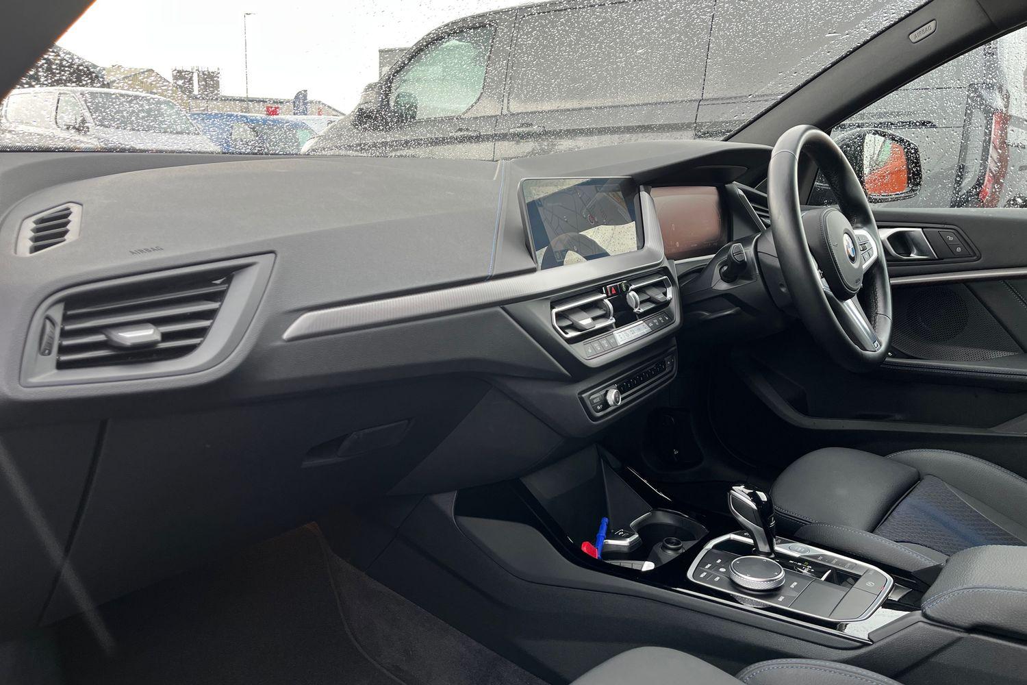 BMW 2 Series Gran Coupe Photo 17