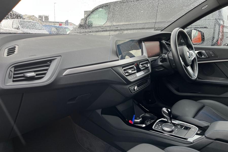 BMW 2 Series Gran Coupe Photo autoimg-46eefa1dd6a9bbbf3254213a70dd22d87bad0f1b.jpg