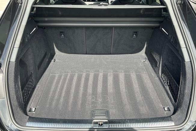 AUDI A4 Allroad Photo 12