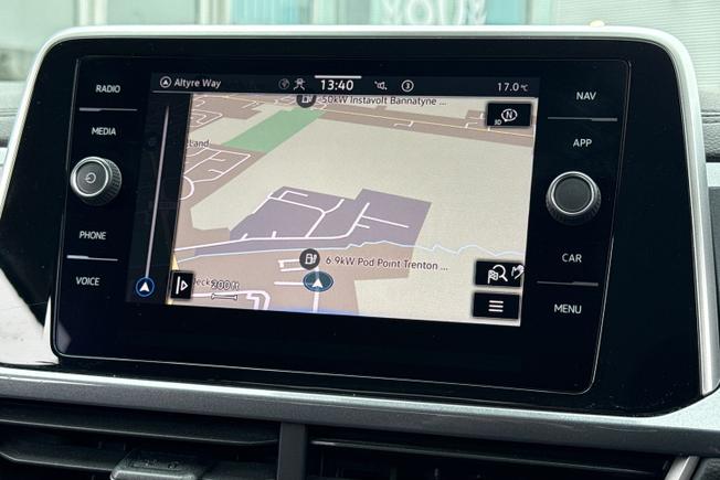 VOLKSWAGEN T-Roc Photo 14