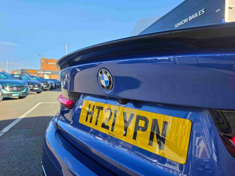 Used BMW 3 Series HT21YPN 29