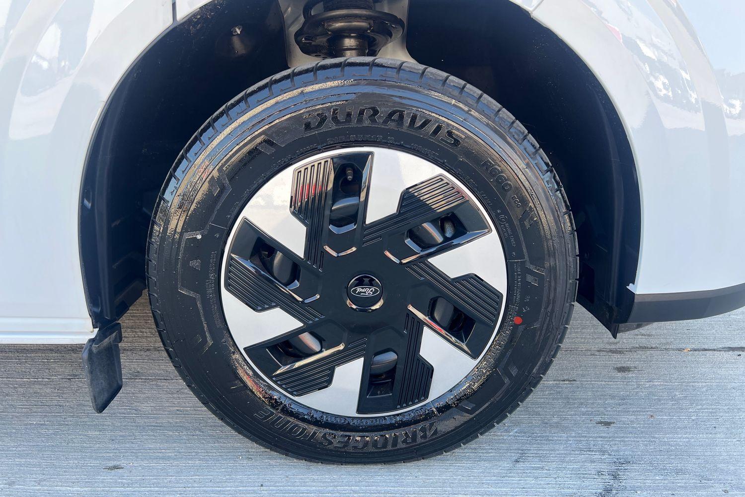 Ford E-Transit Custom Photo 21