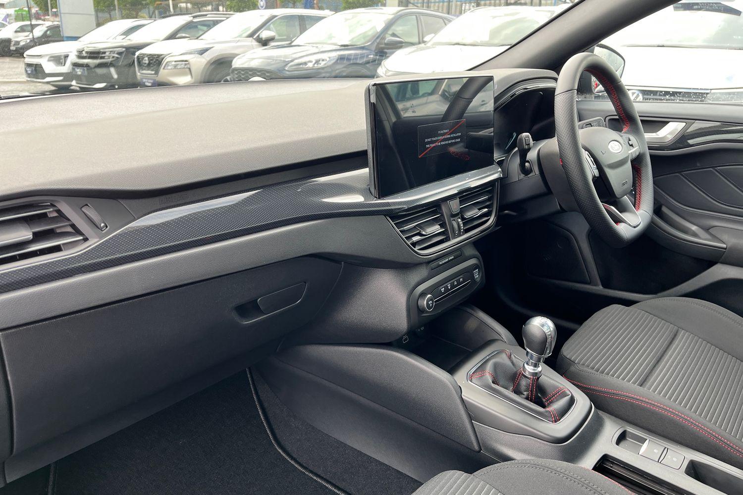 Ford FOCUS Photo 17