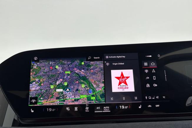 AUDI A6 E-Tron Sportback Photo 14
