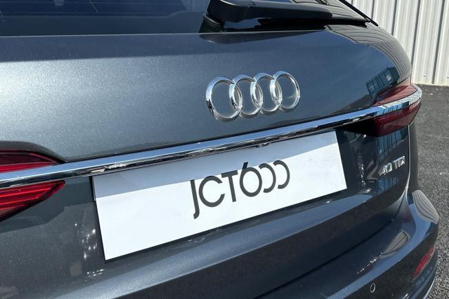 AUDI A6 Avant Photo 30