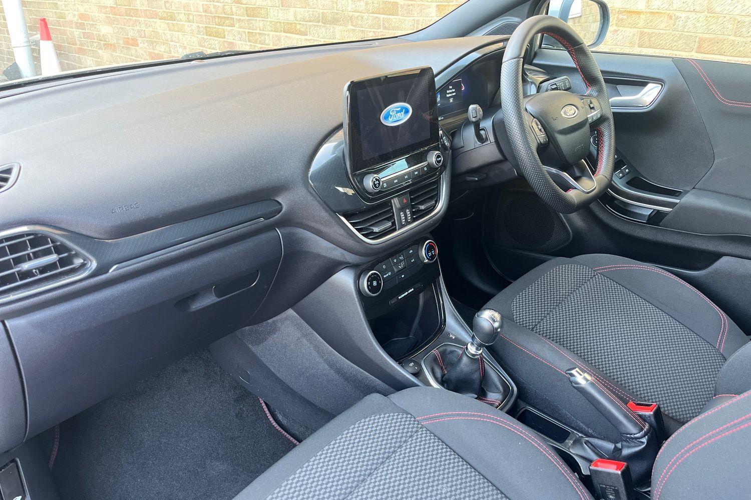 Ford PUMA Photo 17
