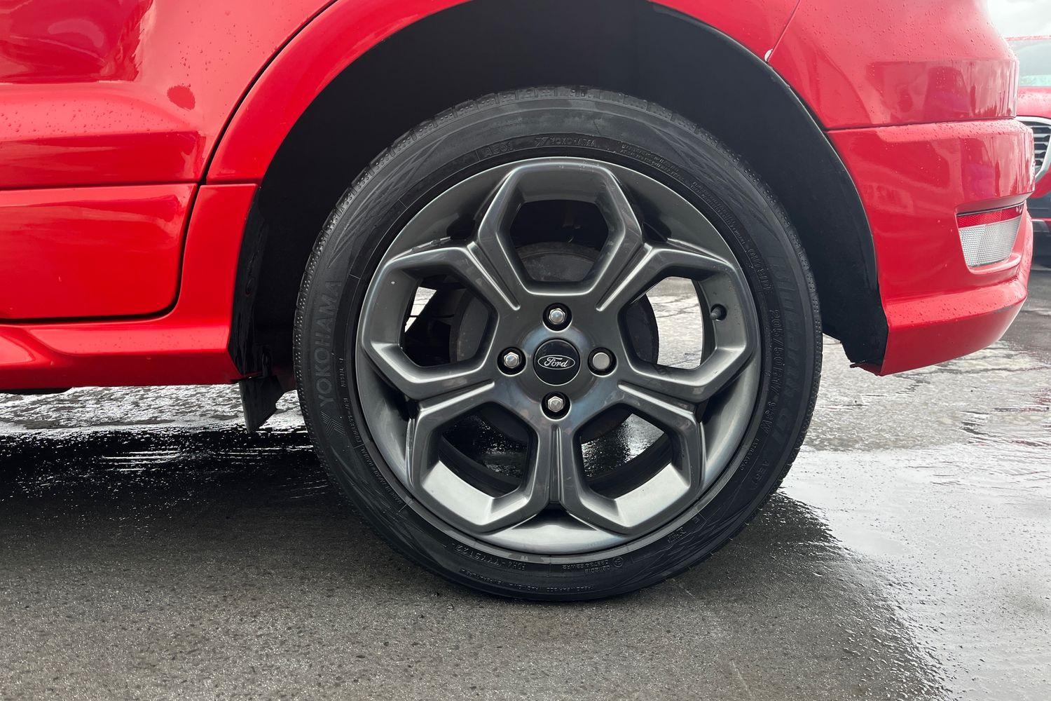 Ford ECOSPORT Photo 7