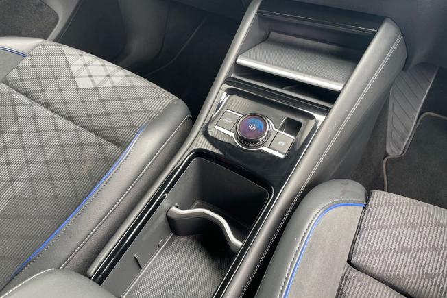 VOLKSWAGEN Tayron Photo 23