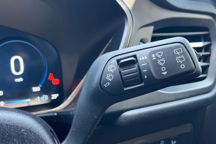 Ford Kuga Photo autoimg-4706d65172a993f12c8478df4b313c9213b86aa8.jpg