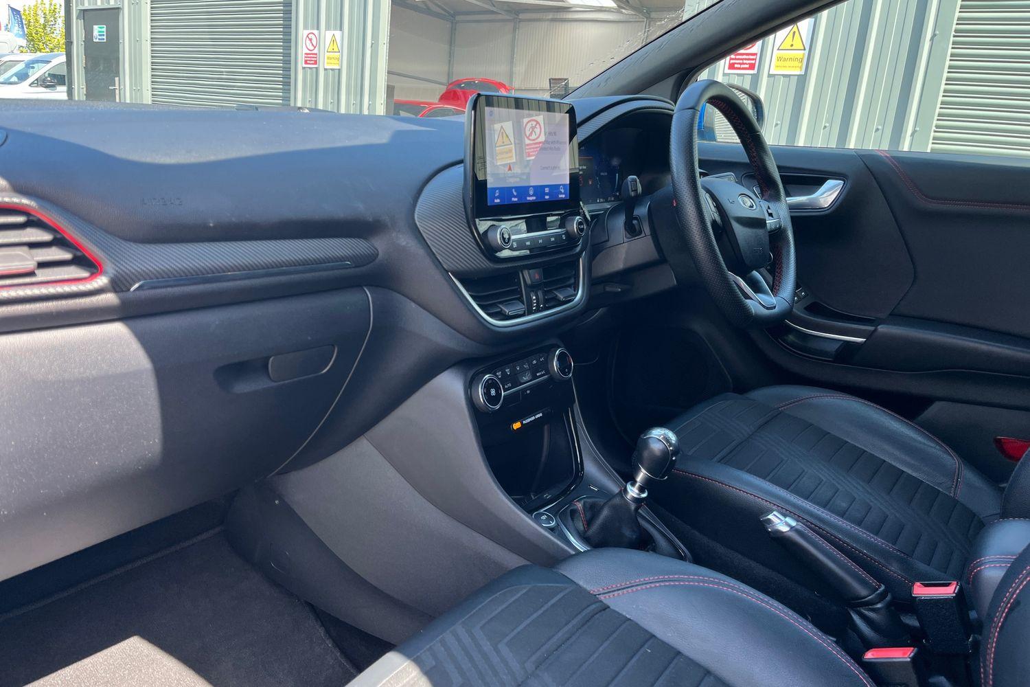 Ford PUMA Photo 17