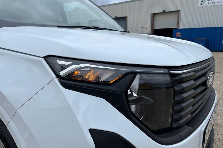 Ford TRANSIT COURIER Photo autoimg-4707d7e7a27bbf7863a47b60d6f0451cb9167596.jpg