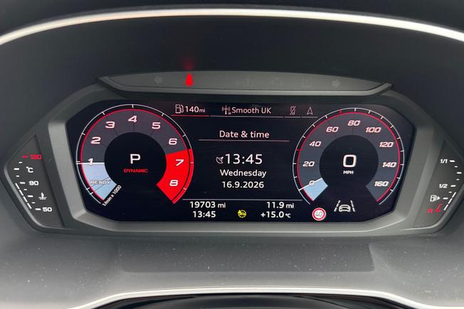 AUDI Q3 Photo 15