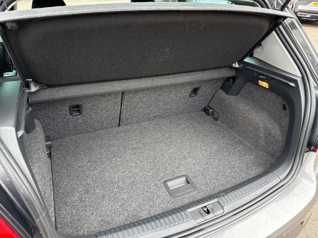 VOLKSWAGEN Polo Photo 12