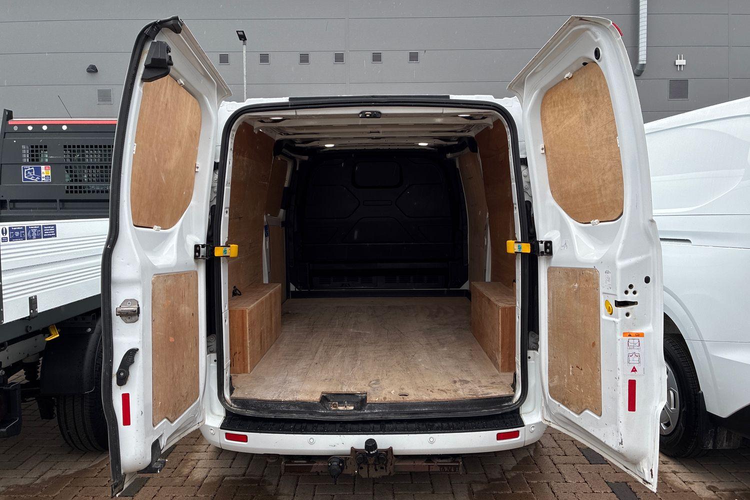 Ford TRANSIT CUSTOM Photo 5