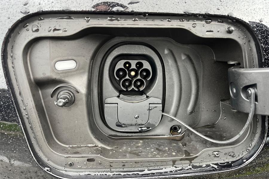 Ford Explorer Photo autoimg-470a856a11607ea7c3834546865589a14a908d48.jpg