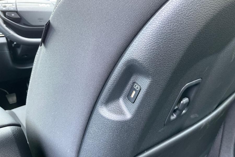 Kia SPORTAGE Photo autoimg-470d87efd7d8cdd8db66d43758bfc589be2adb35.jpg