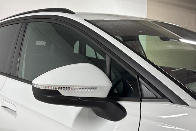 VOLKSWAGEN ID.4 Photo 20