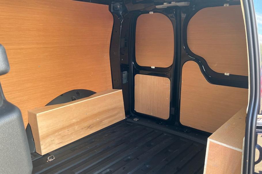 Used Ford TRANSIT CONNECT 5