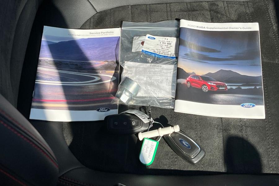 Ford Kuga Photo autoimg-4712d80126ed7f73f681a540714a40da3c90f6be.jpg