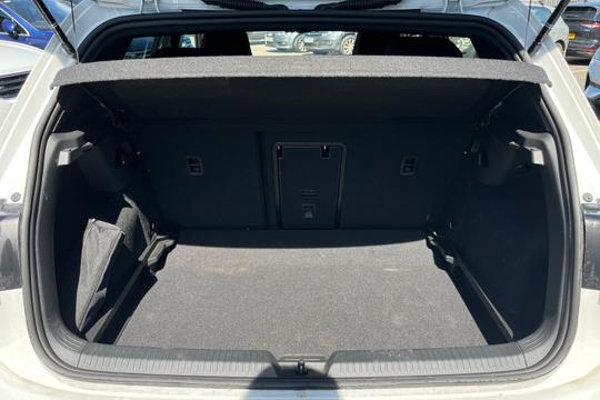 Volkswagen Golf Photo autoimg-471306bb1ece6416d67f1286a7b9ec8a96da0fea.jpg