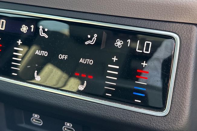 AUDI A6 Avant Photo 33