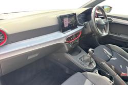 SEAT Ibiza Photo 2