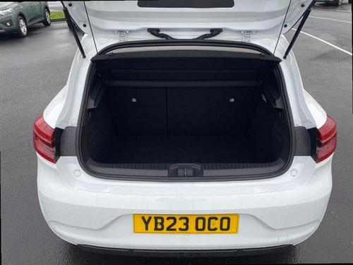 Renault CLIO Photo autoimg-471fb32dbebd2c04a73efeaf4c0ff6b5b923a9d9.jpg