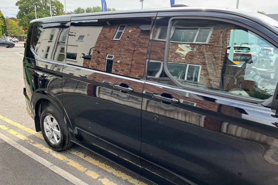 Ford TRANSIT CUSTOM Photo autoimg-47206c72d79a5acc7fe4376887544a5ca3a01c27.jpg