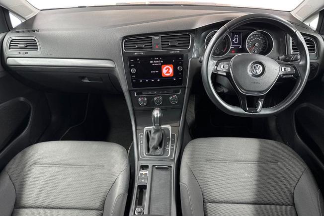 VOLKSWAGEN Golf Photo 10