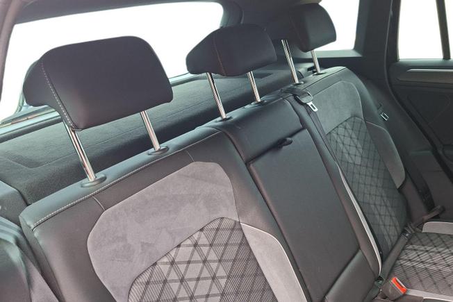 VOLKSWAGEN Tiguan Photo 9