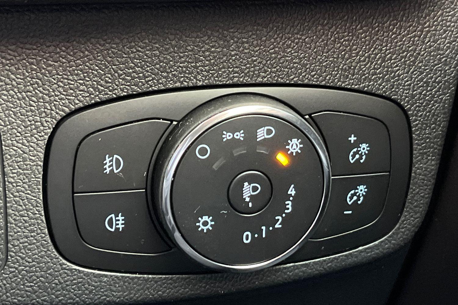 Ford FOCUS Photo 39