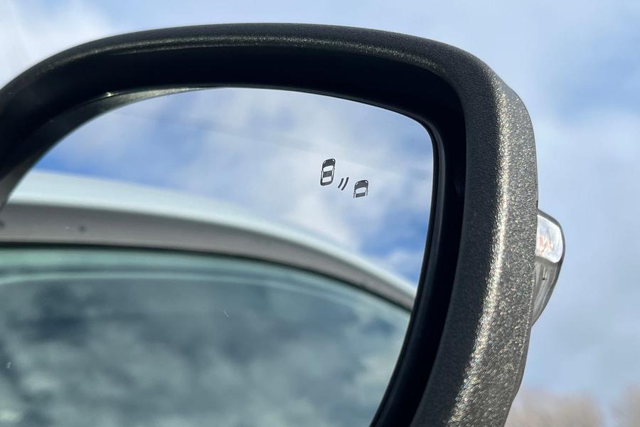 Ford MUSTANG MACH-E Photo autoimg-47261bfe0e094f8aee689803d19d071311bf9bd1.jpg