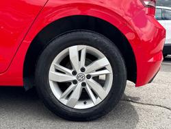 VOLKSWAGEN Polo Photo 5