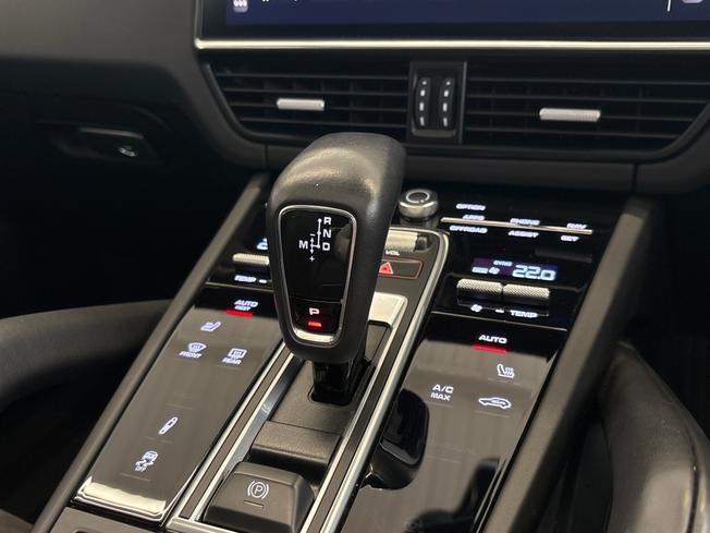 PORSCHE Cayenne Photo 12