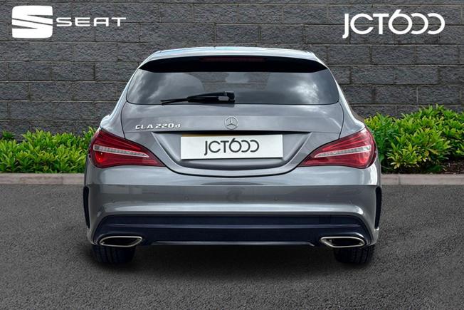 MERCEDES-BENZ CLA Class Photo 7