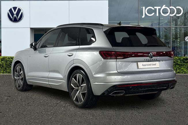 VOLKSWAGEN Touareg Photo 3