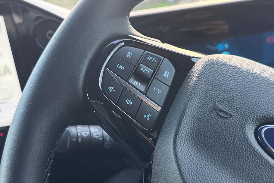 Used Ford E-TOURNEO CUSTOM 24