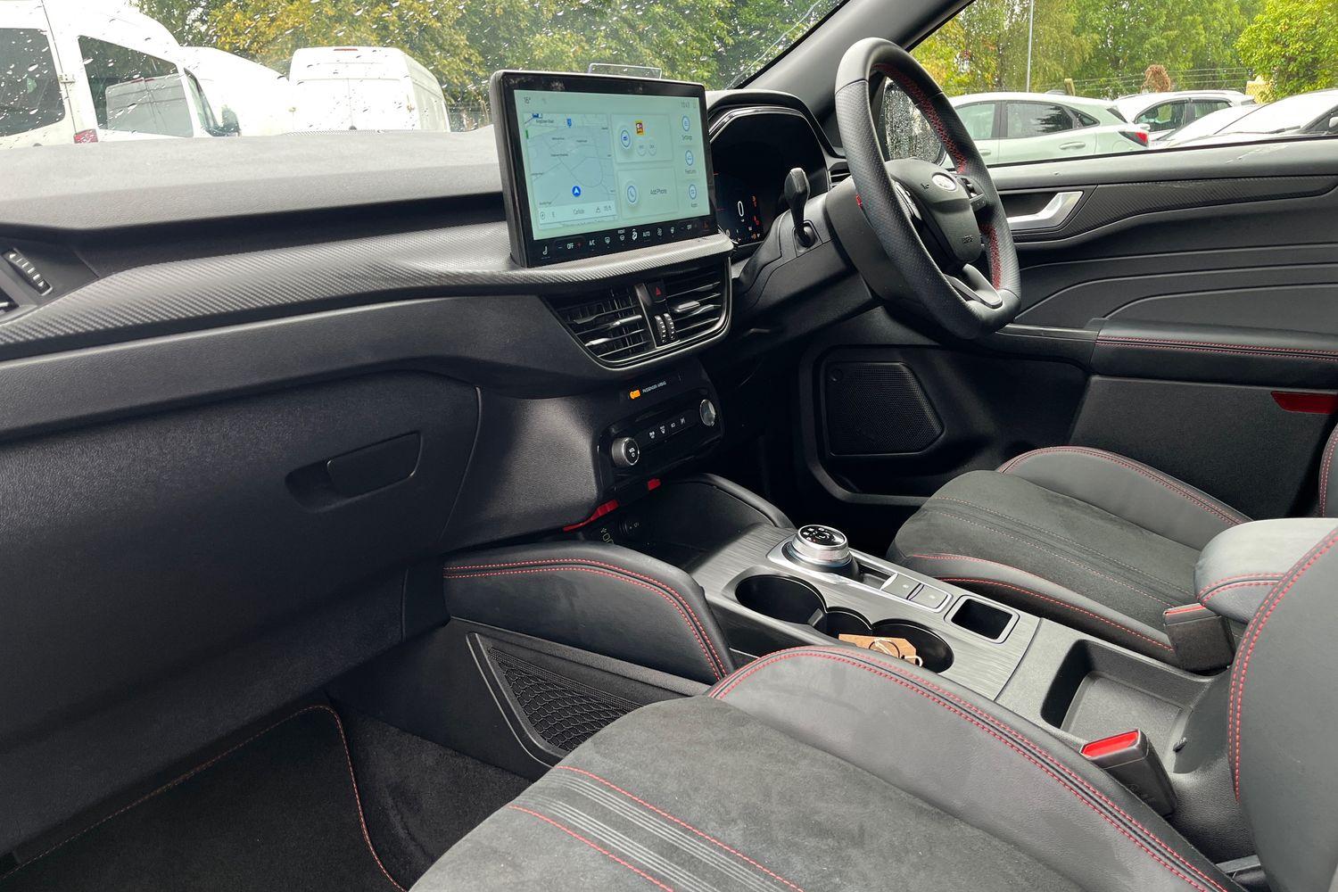 Ford KUGA Photo 17