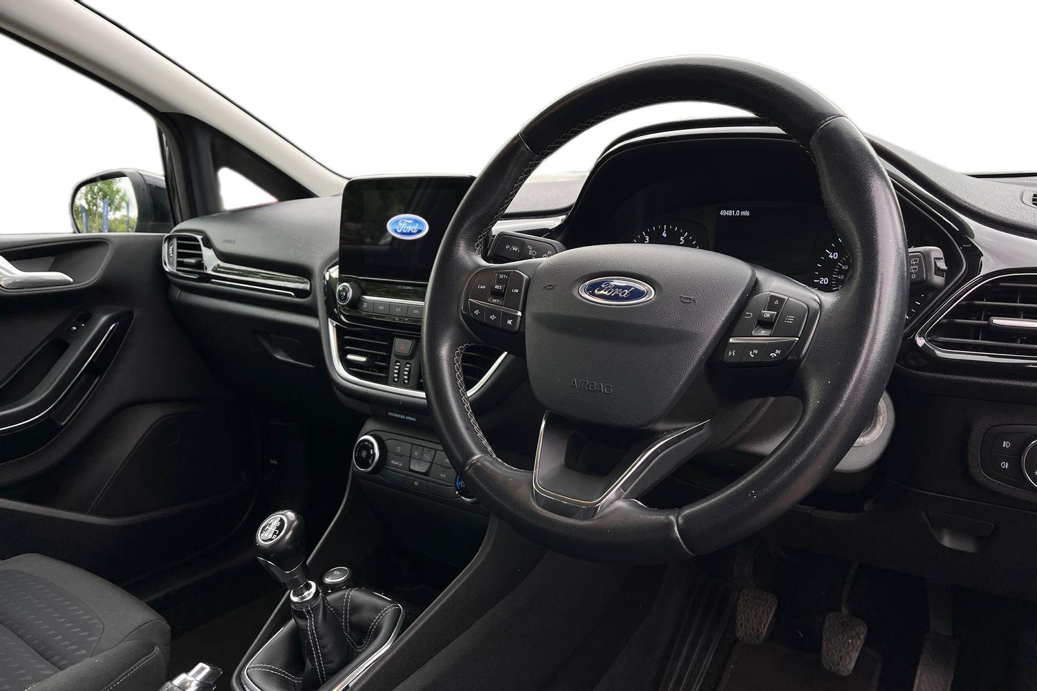 Ford Fiesta Photo 8