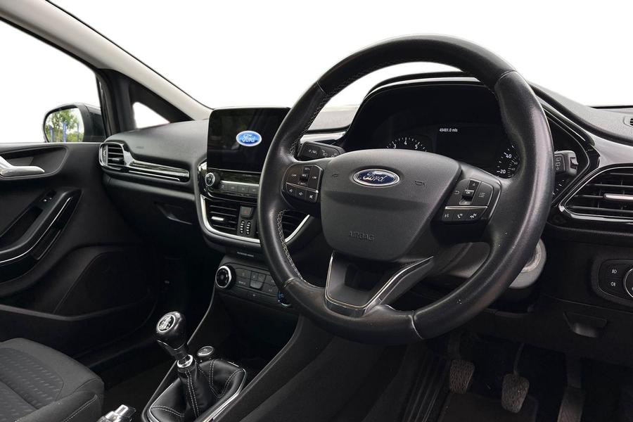 Ford Fiesta Photo autoimg-47391c43457d6d02e7e97c0ff48c754ce71c37f3.jpg