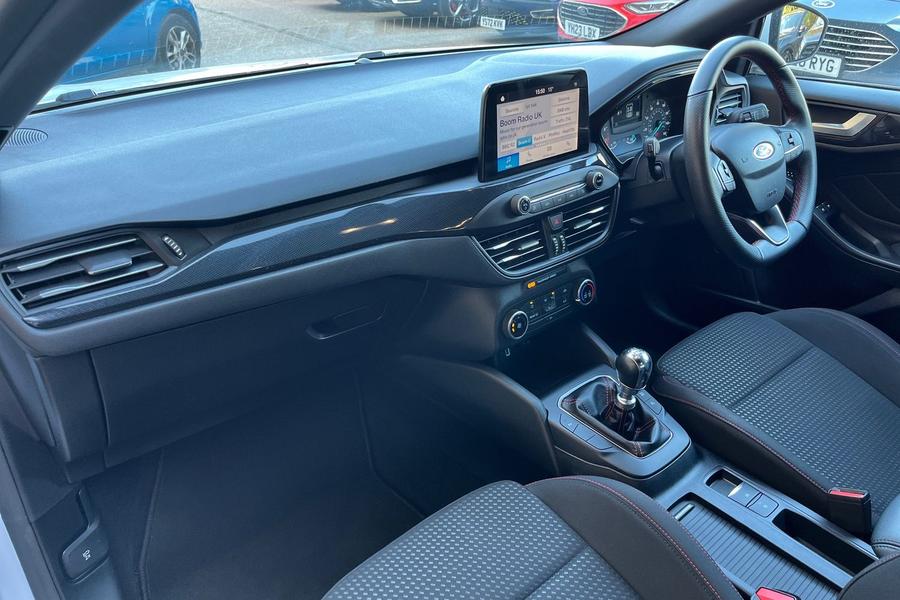 Ford FOCUS Photo autoimg-473a635da0fa680ed0669b8a1fc17328d969cab4.jpg