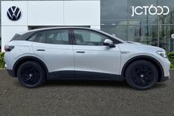 VOLKSWAGEN ID.4 Photo 4